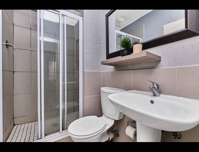 2 BEDROOM APARTMENT FOR SALE IN JACKAL CREEK GOLF ESTATE